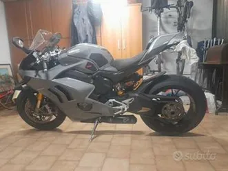 ducati panigale v4s 2019