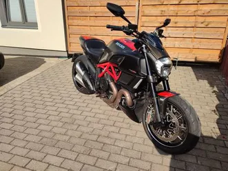 ducati diavel carbon red abs 1200