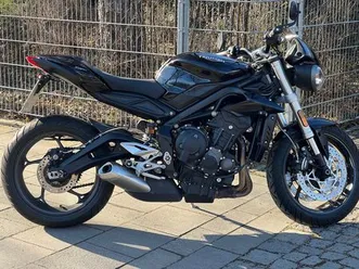 triumph street triple s