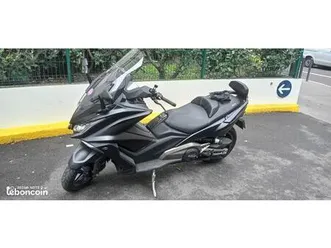 kymco ak 550