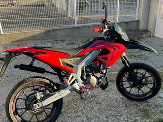 moto aprilia 50