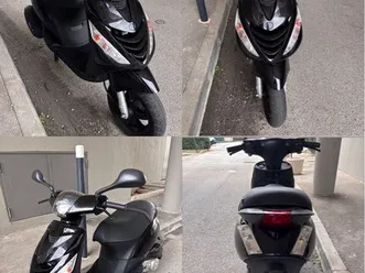 scooter piaggio zip 50 4t