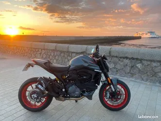 ducati monster 937 + 2023