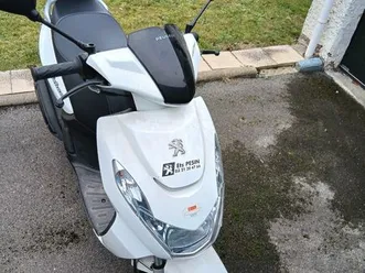 scooter kisbee