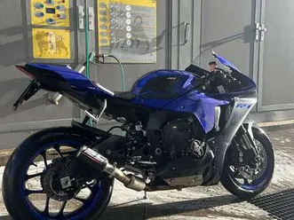 yamaha yzf-r1 blau