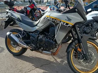 honda transalp 750 grise 2025