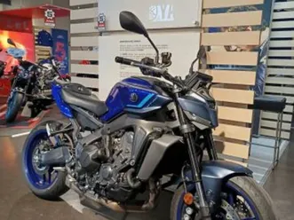yamaha mt-09 y-amt 2024 900 cm3 | moto roadster | 850 km | bleu | 38300 ruy montceau