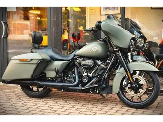 ② harley davidson 114 street glide special ***motoverte.be***