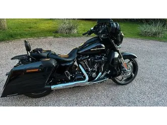 harley-davidson street glide cvo