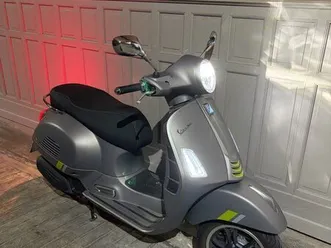 vespa 125 gts supertech