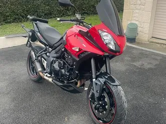 vend ou échange triumph 1050 tiger sport