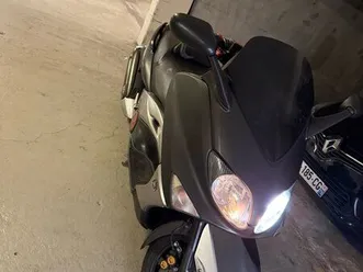 tmax 500 blackmax édition limitée