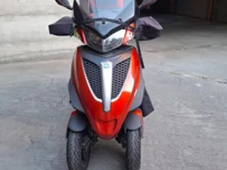 piaggio mpe yourban 300 erl rosso