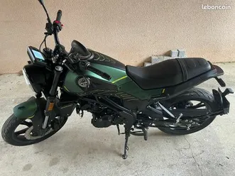 moto benelli leoncino 125