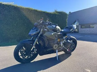 ducati, streetfighter, v2