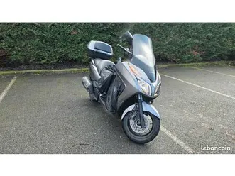 ? honda forza 300 – 2014 – 22 000 km