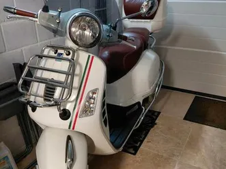 ② vespa gts 125 cc