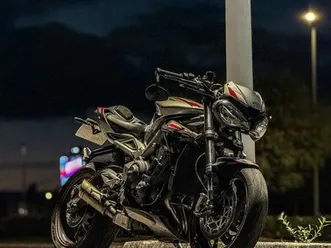 triumph street triple 765 rs