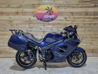 triumph sprint st 1050