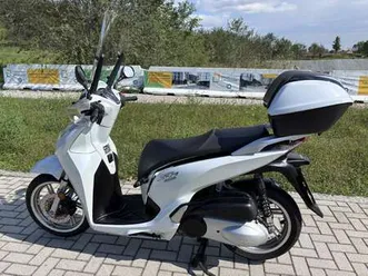 honda sh 300 bianco