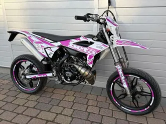 beta rr 50 supermotard 2022r różowa beta 50 rr leo vince! odblokowana benice