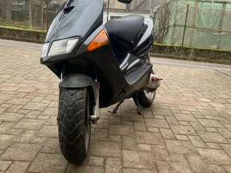 aprilia sr50 (minarelli liegend)