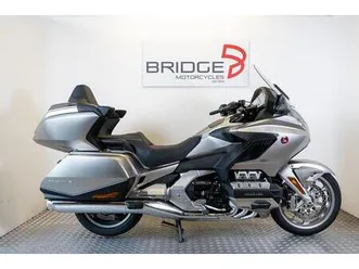 honda gl1800 gold wing tour dct 1833 cc