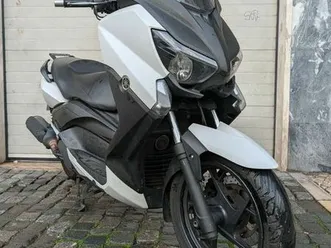 yamaha x-max 125 cc pontinha e famões