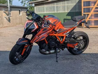 ktm 1290 super duke r