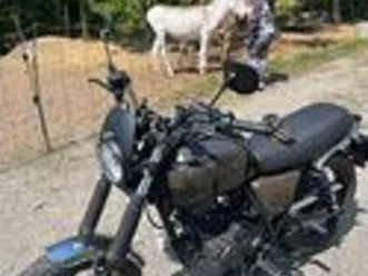 moto 125 brixton cromwell