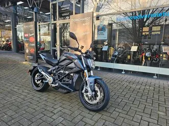 zero street sr 15.6 mj.2025 (auch 11 kw)