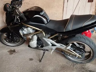 vend moto er6n