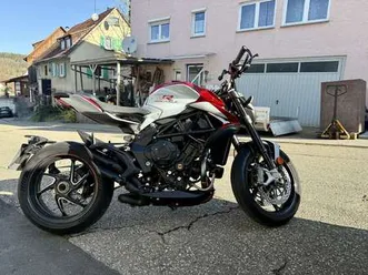 mv agusta brutale 800