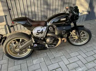 ducati scrambler cafè racer nero