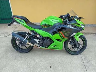 kawasaki ninja 400 verde