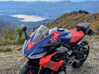 aprilia rs660 lava red (non depotenziata)