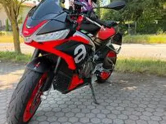 aprilia tuono 660