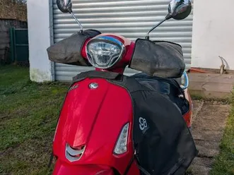 kymco 125 like + tablier + accessoires