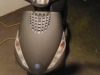 scooter zip