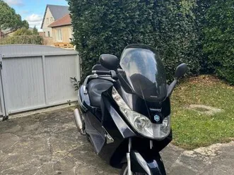 piaggio x8 premium – 42 000 km – à remettre en route – carte grise ok