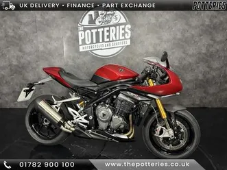 triumph speed triple 1050 rs