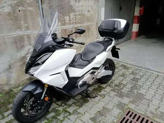 honda forza 750 bianco