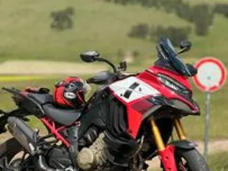 multistrada v4 pikes peak