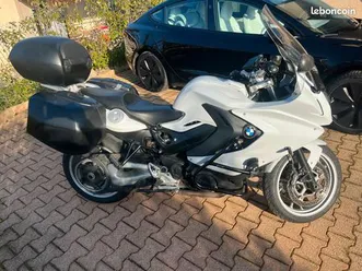 f800 gt pack confort et sécurité - 2014 - abs / tc - possibilité a2
