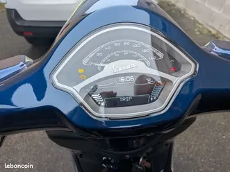 vends vespa primavera 125 e5+ abs, neuf, jamais utilisé