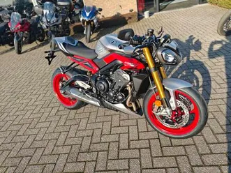 ② triumph street triple rx 765 uit voorraad leverbaar