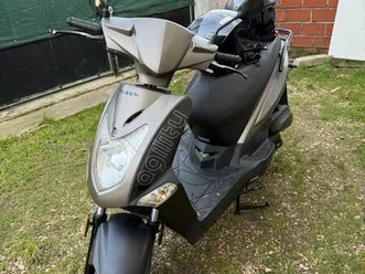 kymco agility 50 (+ 2 casques et gants)