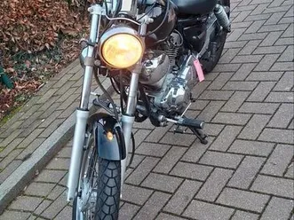 ② yamaha virago 125 cc