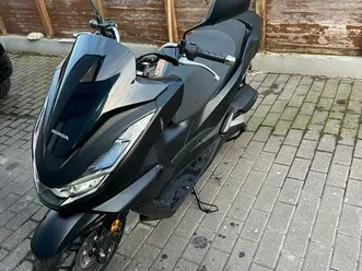② honda pcx 125 neuf 33km