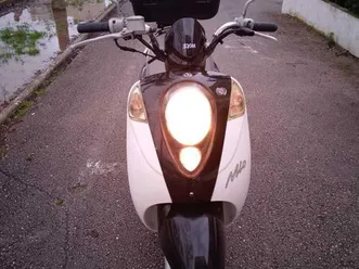 scooter sym mio 50 cm3 otimo estado.muito económica. santarém